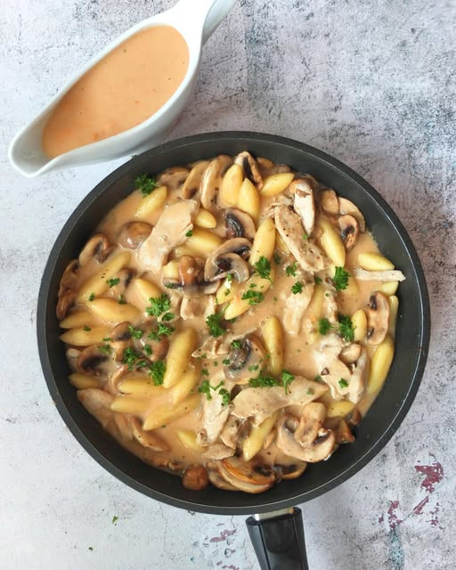 537523432 122211298940279931 1976911675008451556 N